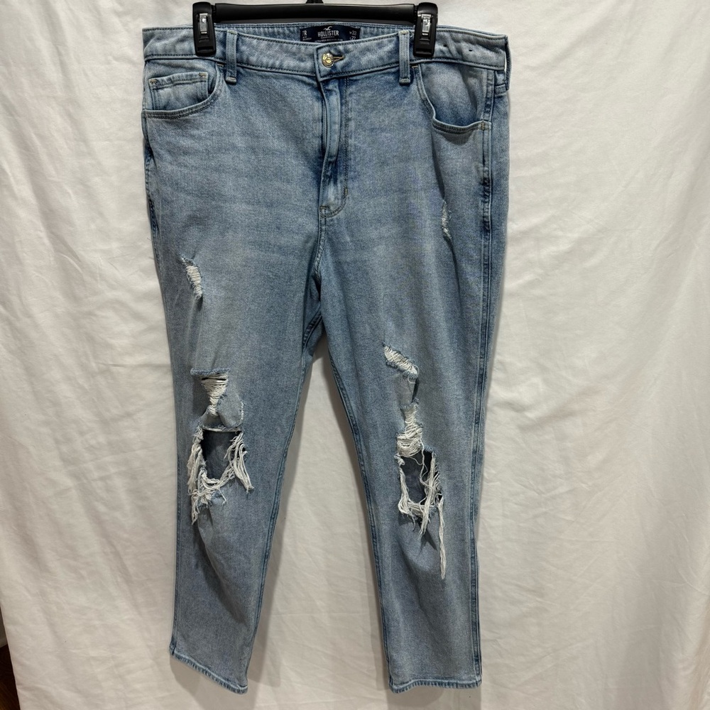 Hollister Ultra High Rise Mom Jeans Distressed Ripped Light Wash 33x27 Grunge‎